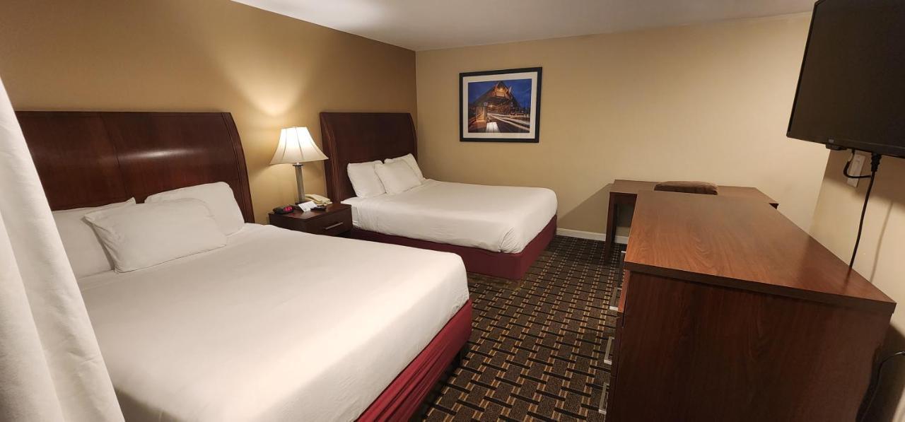 Nashoba Valley Inn & Suites Ер Екстер'єр фото