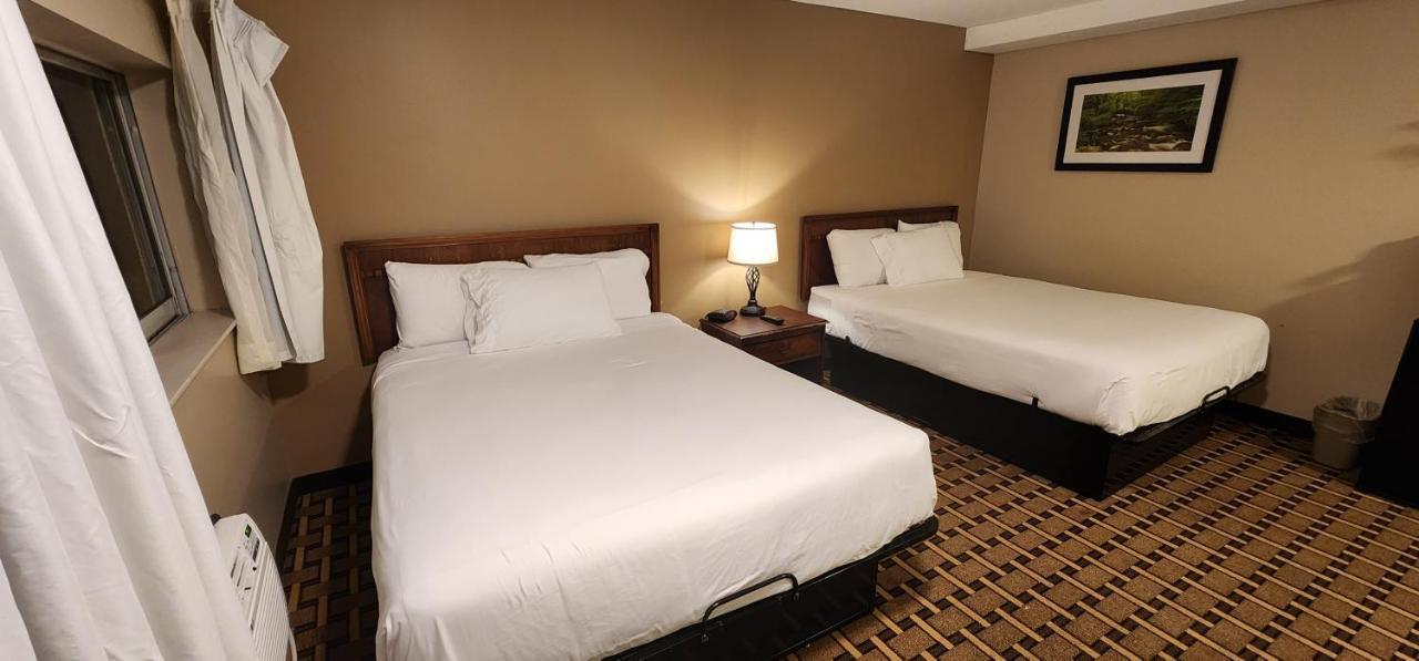 Nashoba Valley Inn & Suites Ер Екстер'єр фото