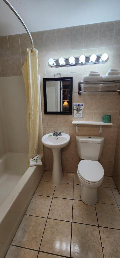 Nashoba Valley Inn & Suites Ер Екстер'єр фото