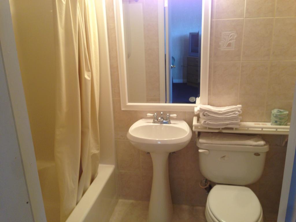 Nashoba Valley Inn & Suites Ер Номер фото