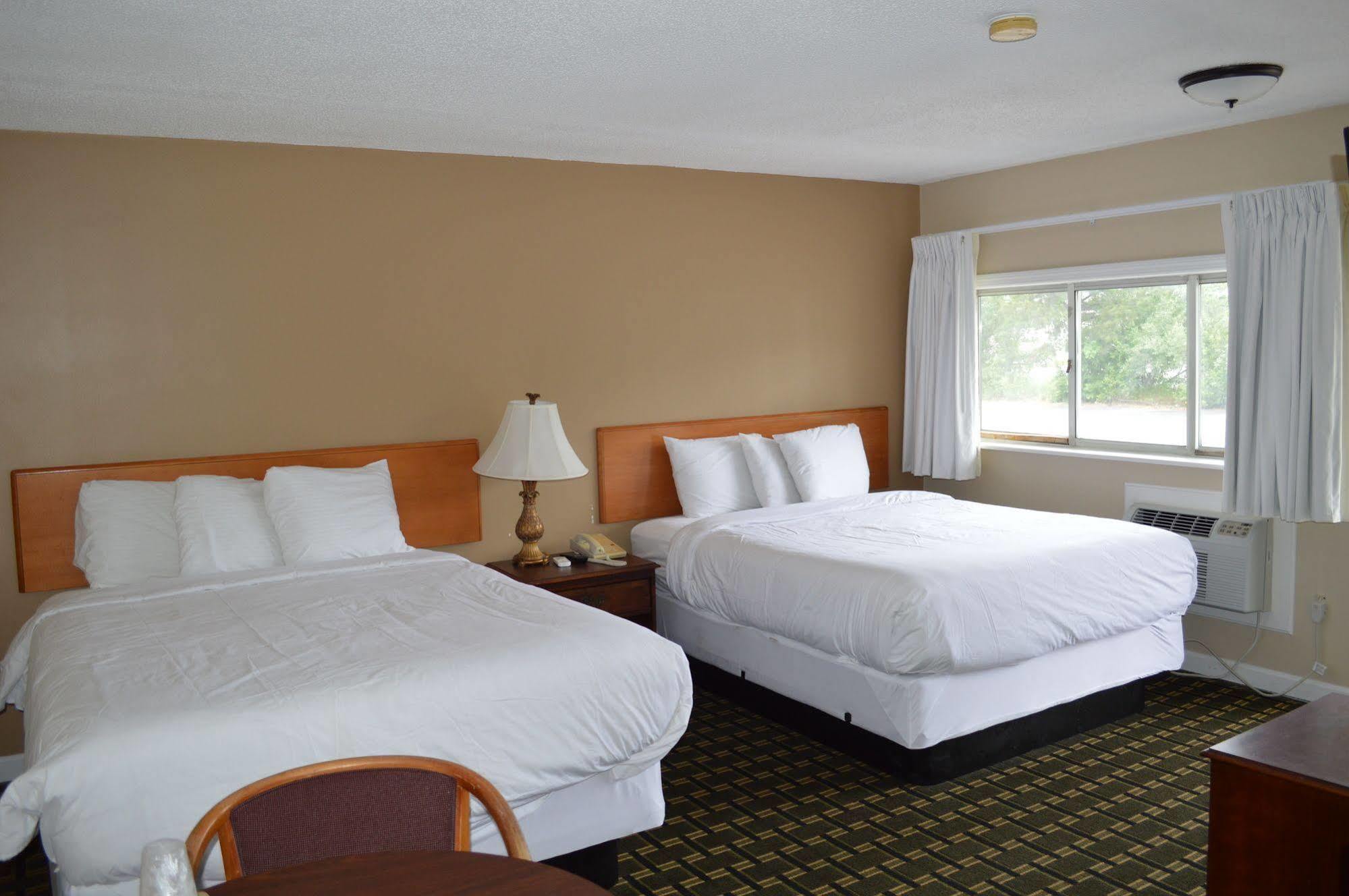 Nashoba Valley Inn & Suites Ер Екстер'єр фото