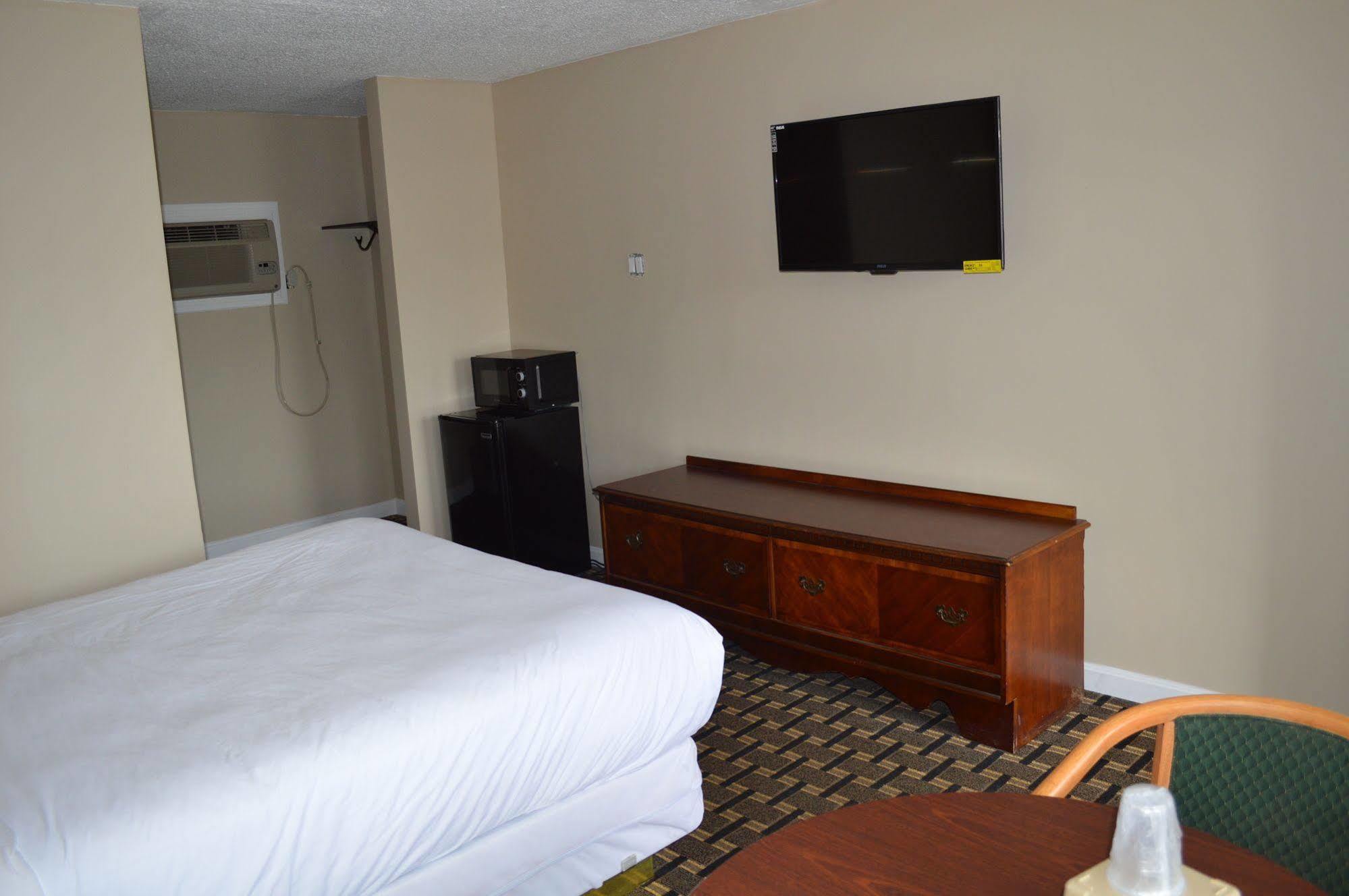Nashoba Valley Inn & Suites Ер Екстер'єр фото